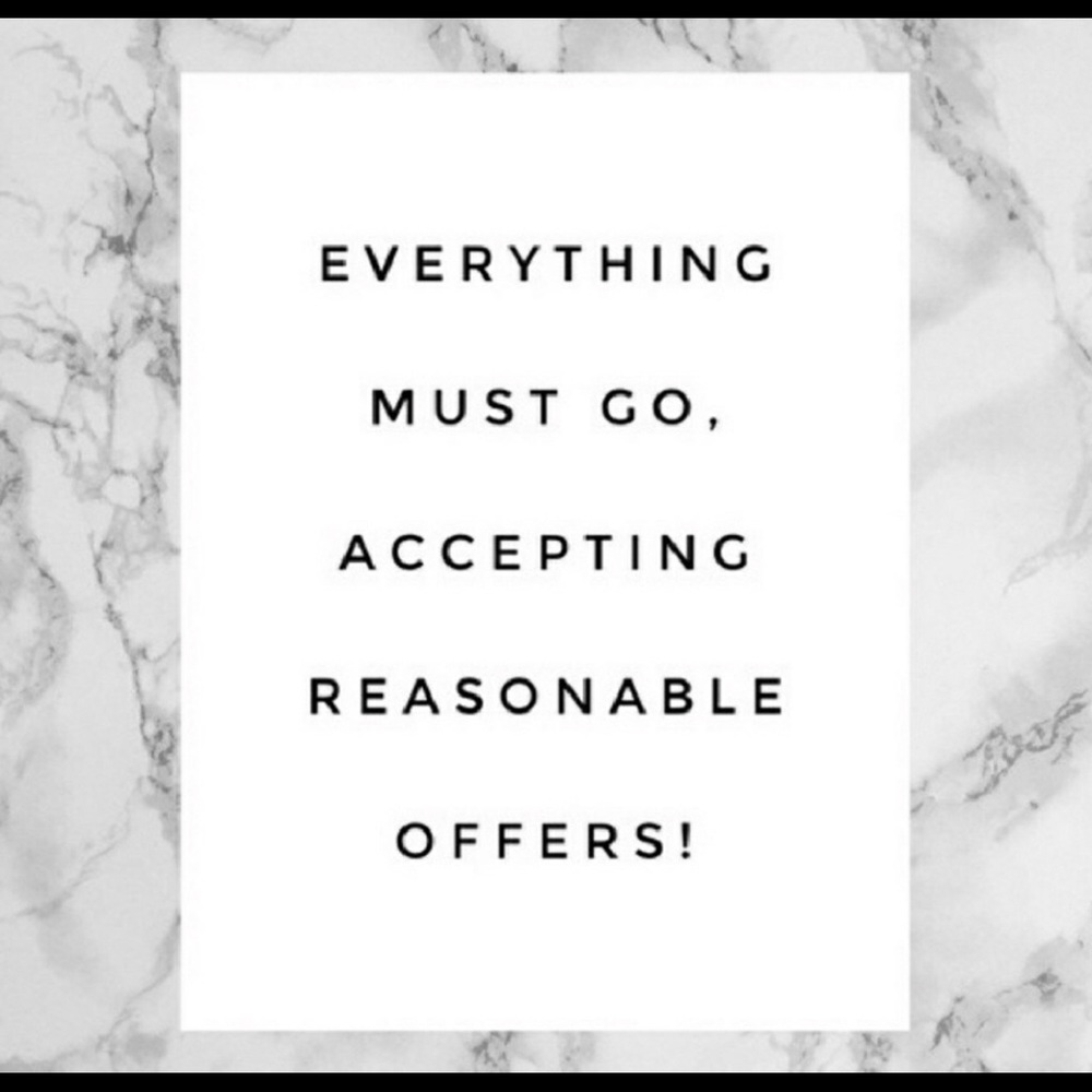 Closet clear out sale! 👗🧥👚